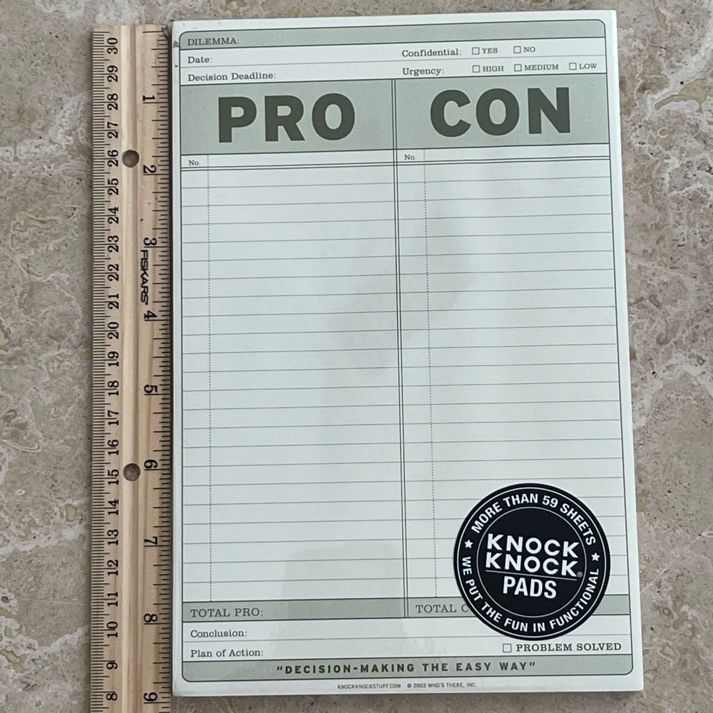 NWT Knock Knock “Pro Con” Note Pad 6 x 9